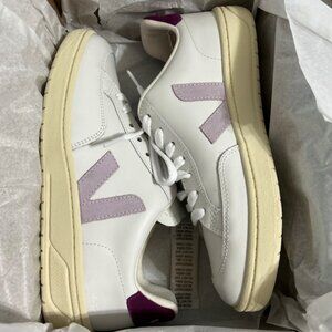 Veja V-12 Mesh Women's Sneaker